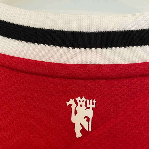 Authentic Vintage Manchester United 2011-2012 Home Jersey - Picture 4 of 8